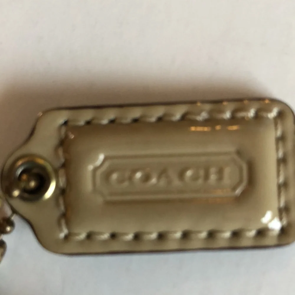 Coach Gold Coach Wristlet Metallic Coach Wristlet Gold Leather Coach Wristlet - Picture 12 of 16